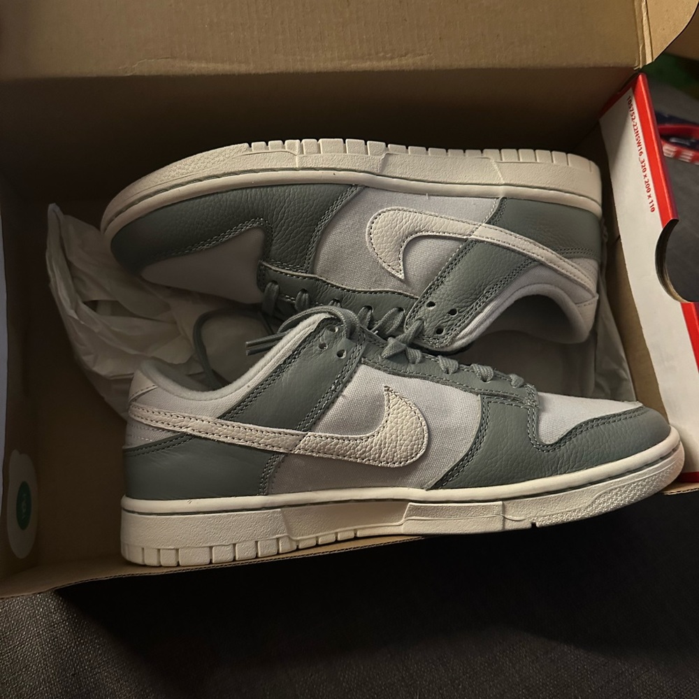 NWT Nike dunks youth size 6.5 / women’s size 8 mica green